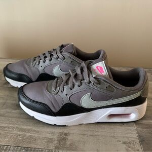 Women’s Nike Sneakers